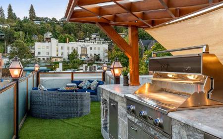 Penthouse Rooftop Grill