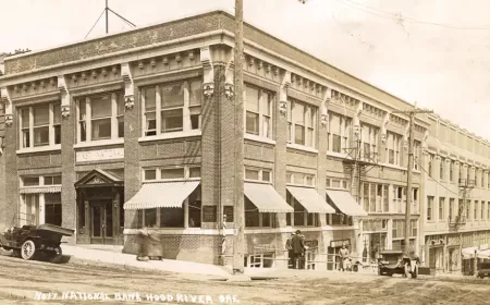 First National Bank in Hood River